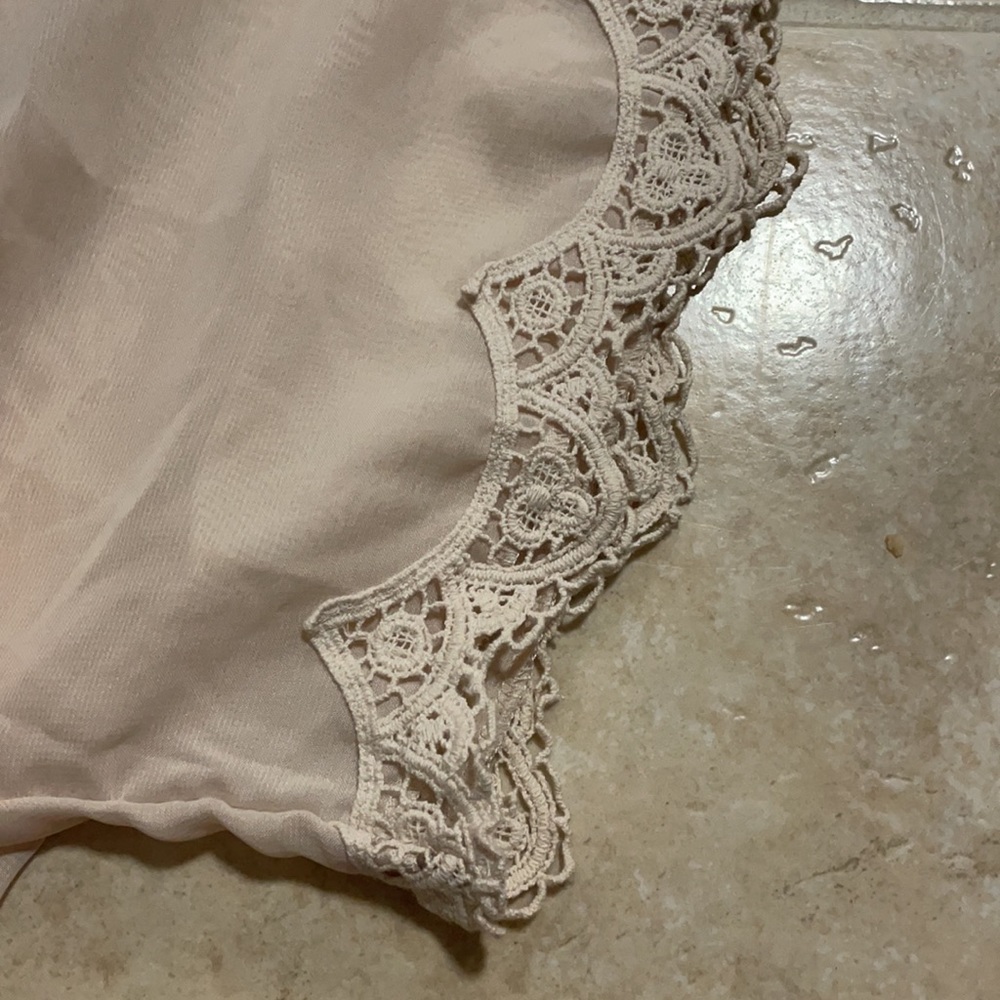 2b Bebe cream blouse - Picture 2 of 6
